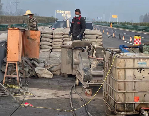 上犹高速路病害处理